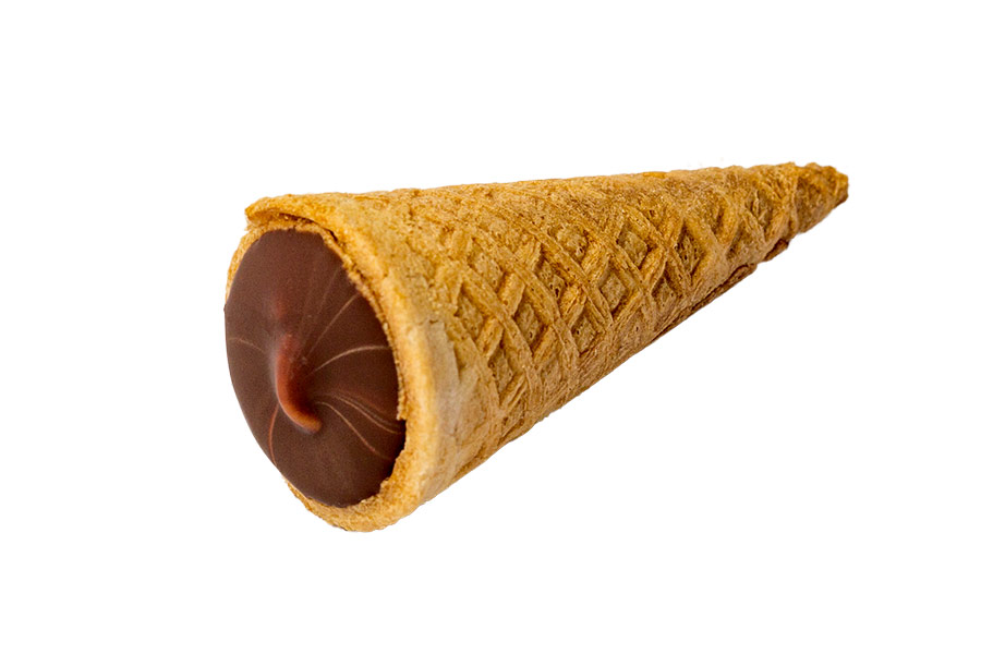Cones with yogurt and chocolate 1